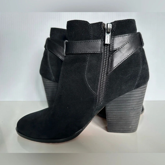 Cole Haan Minna Bootie Black Suede Size 6.5 Buckle Straps Stacked Heel GRAND OS - Picture 3 of 10
